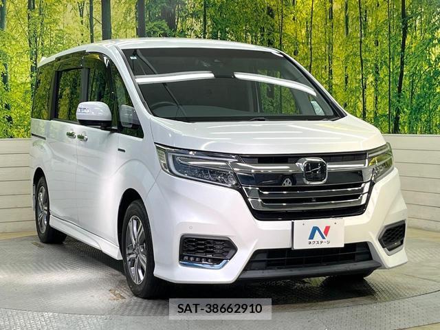 Honda e 2019-06 8224678-16