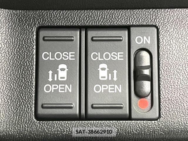 Honda e 2019-06 8224678-5