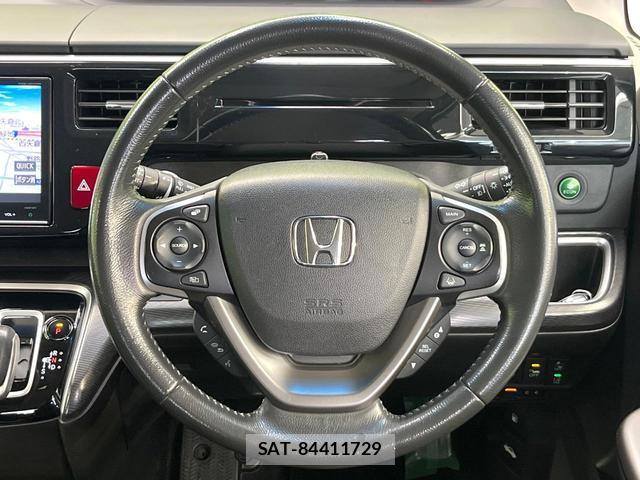 Honda e 2017-10 8224680-11
