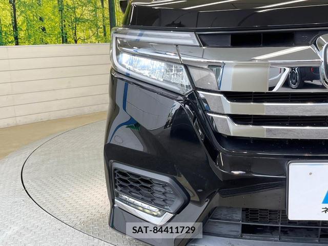 Honda e 2017-10 8224680-12