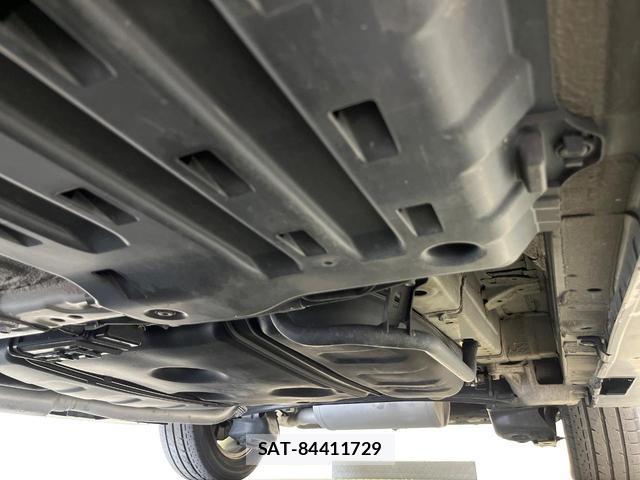 Honda e 2017-10 8224680-18