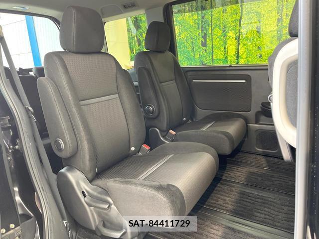 Honda e 2017-10 8224680-8