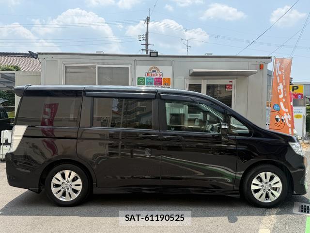 Honda e 2010-09 8224978-3