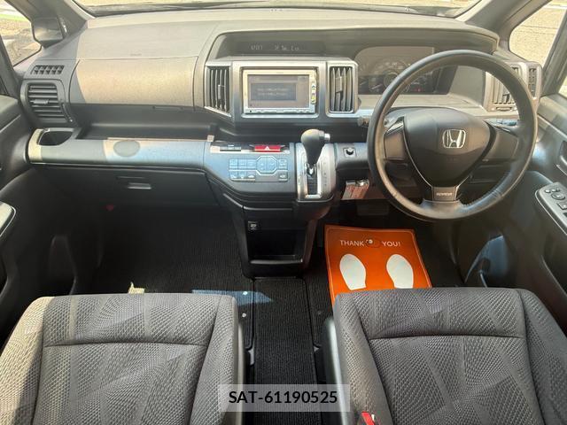 Honda e 2010-09 8224978-7