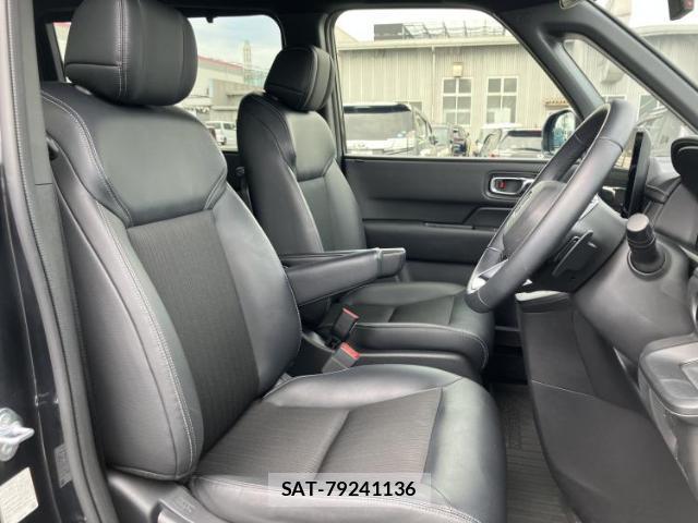 Honda e 2024-11 8225220-3