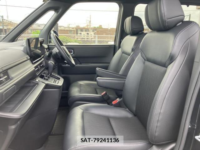 Honda e 2024-11 8225220-6
