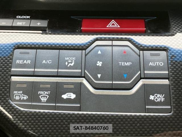 Honda e 2013-10 8225292-17