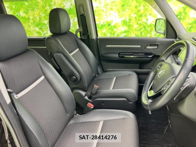Honda e 2015-05 8225295-3