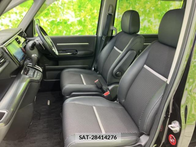 Honda e 2015-05 8225295-6