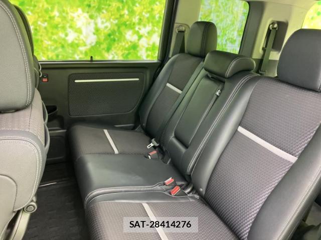 Honda e 2015-05 8225295-7