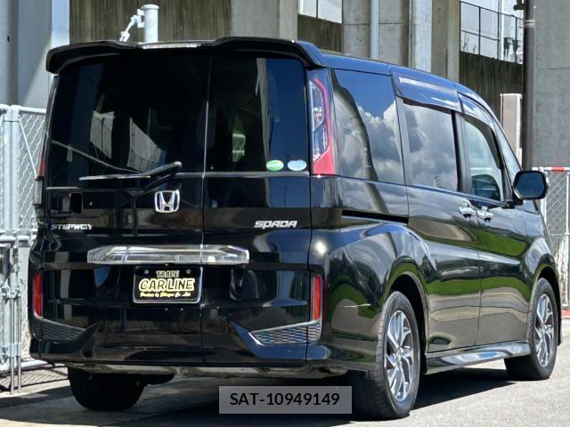Honda e 2015-09 8225618-1