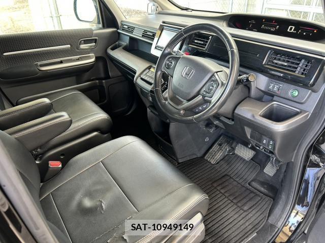 Honda e 2015-09 8225618-2