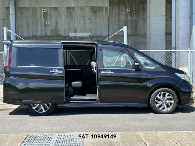 Honda e 2015-09 8225618-5