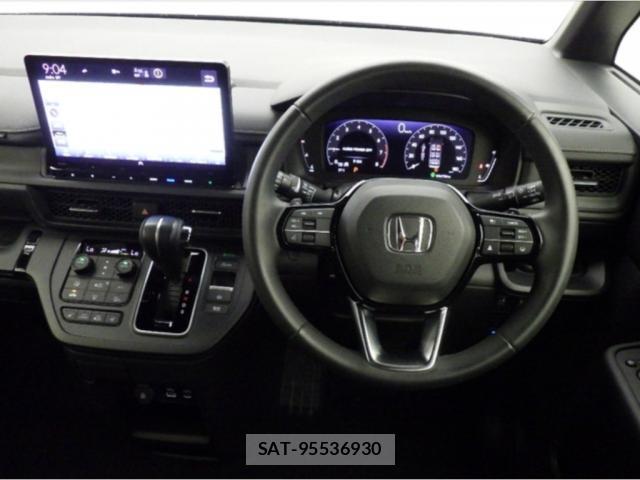 Honda e 2022-11 8216445-2