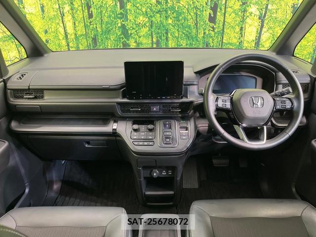 Honda e 2024-03 8216590-1