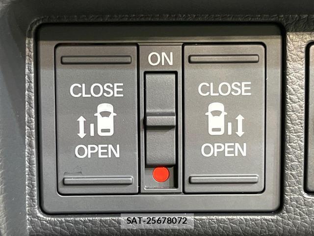 Honda e 2024-03 8216590-5