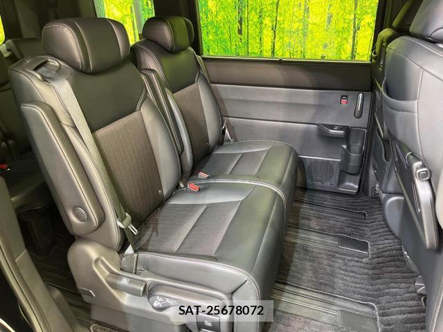 Honda e 2024-03 8216590-8