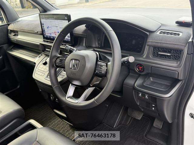 Honda e 2024-02 8216773-18
