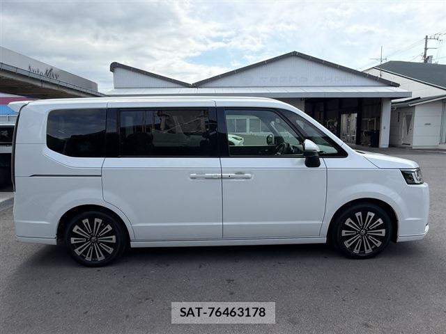 Honda e 2024-02 8216773-3