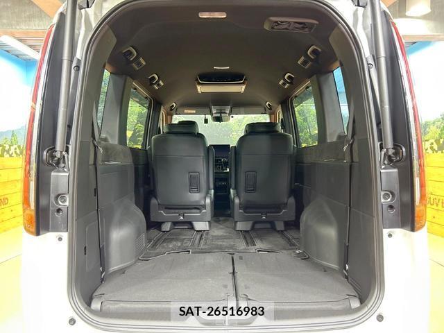 Honda e 2025-11 8216785-11