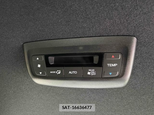 Honda e 2026-06 8216847-10