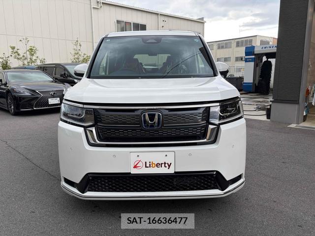 Honda e 2026-06 8216847-11