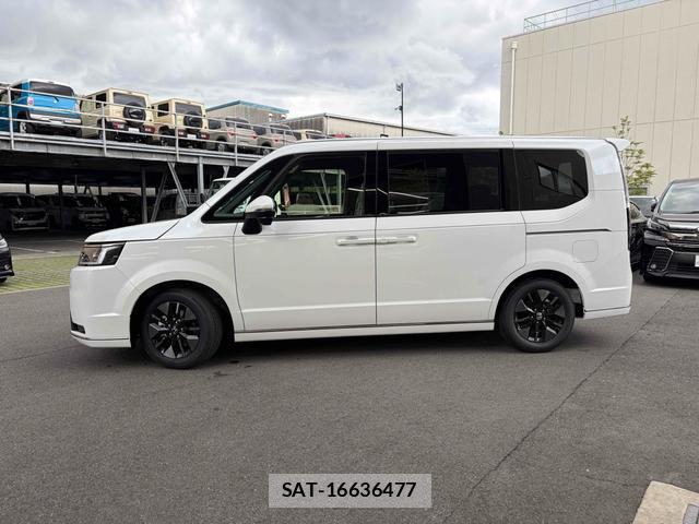 Honda e 2026-06 8216847-12