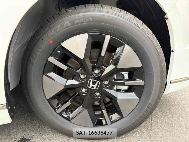 Honda e 2026-06 8216847-19