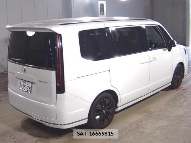 Honda e 2022-08 8217407-4