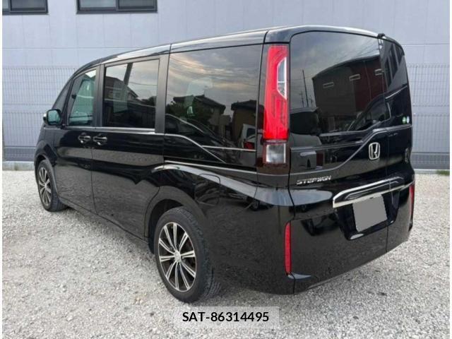 Honda e 2018-09 8217482-3
