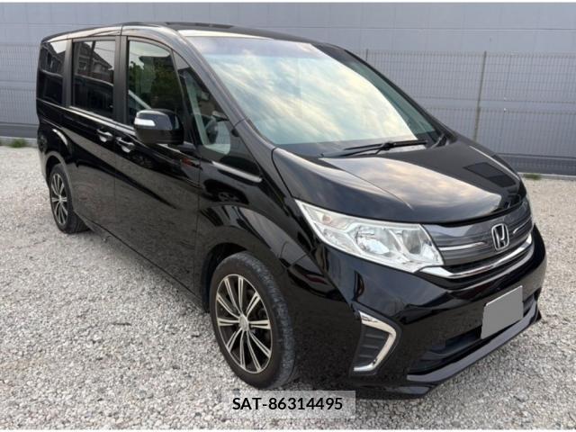 Honda e 2018-09 8217482-4