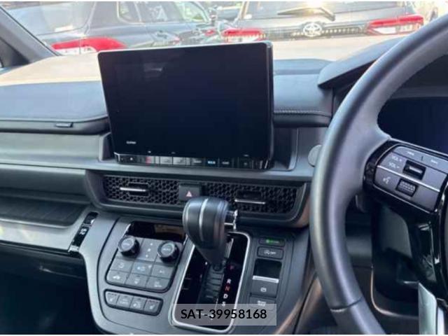 Honda e 2022-09 8217583-2