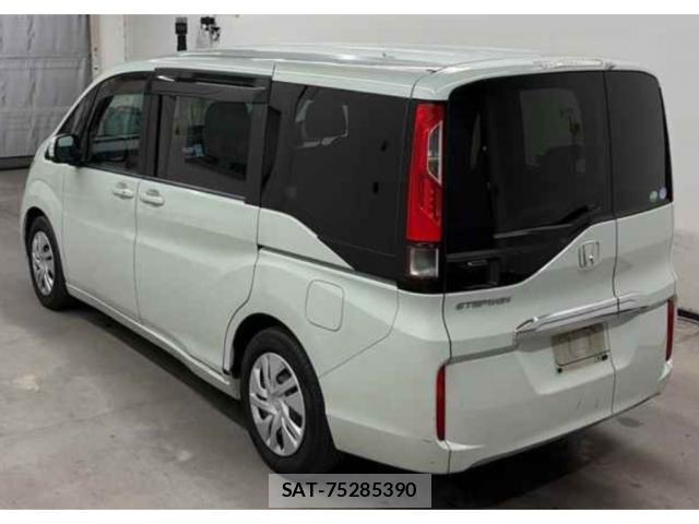 Honda e 2015-07 8217589-1