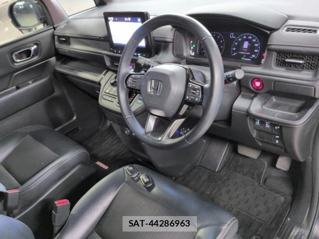 Honda e 2023-07 8217598-2