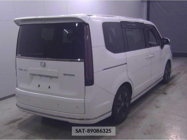 Honda e 2023-03 8218032-4