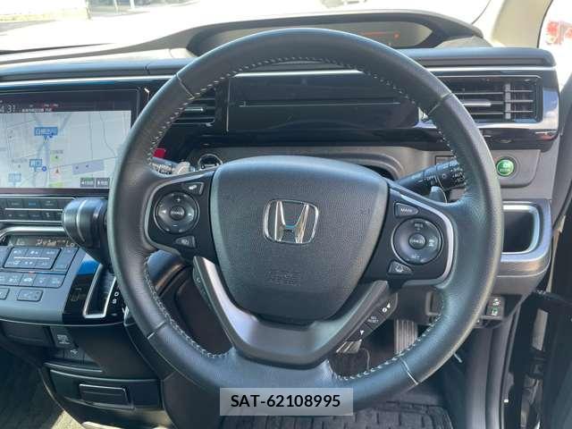 Honda e 2019-12 8218123-12