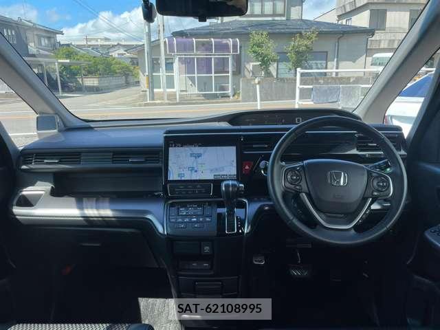 Honda e 2019-12 8218123-2