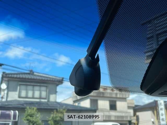 Honda e 2019-12 8218123-7