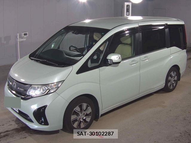 Honda e 2015-06 8218956-5