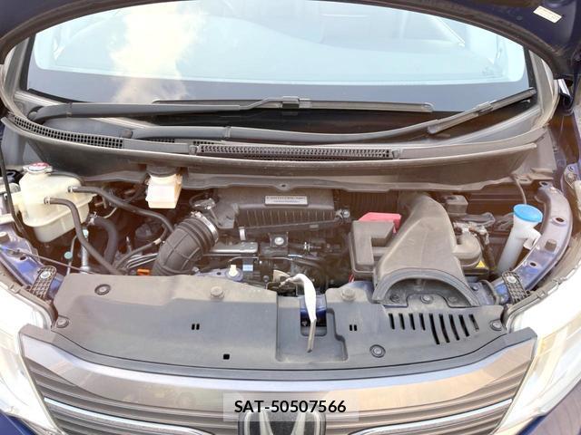 Honda e 2015-08 8219188-17