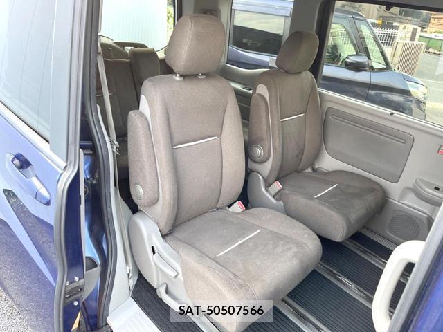 Honda e 2015-08 8219188-8