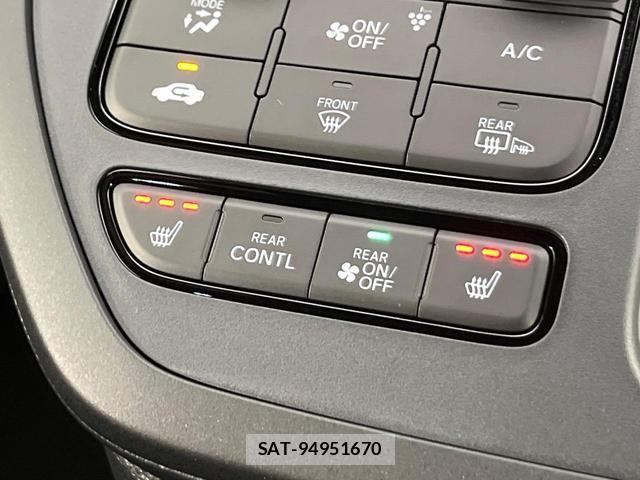 Honda e 2026-03 8219307-5