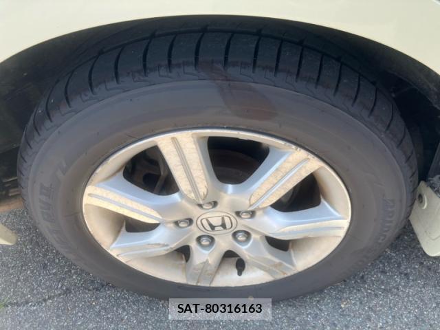 Honda e 2010-02 8219641-12