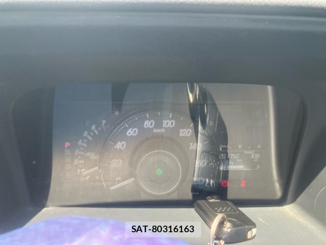 Honda e 2010-02 8219641-18