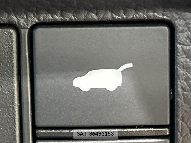 Honda e 2023-07 8220229-6