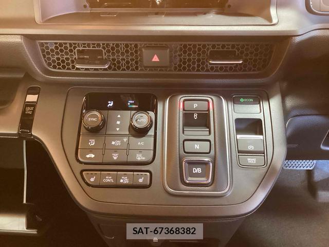 Honda e 2026-06 8220256-4