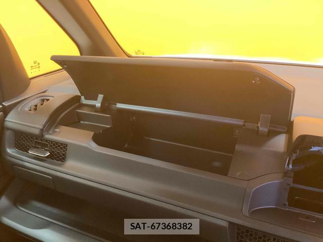 Honda e 2026-06 8220256-6