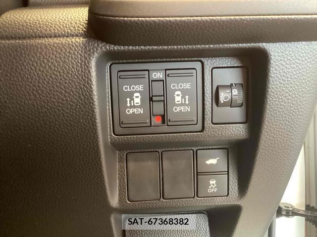 Honda e 2026-06 8220256-7