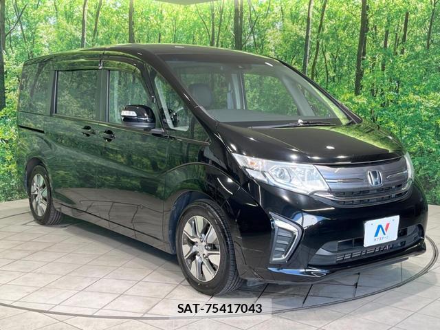 Honda e 2015-09 8220326-16