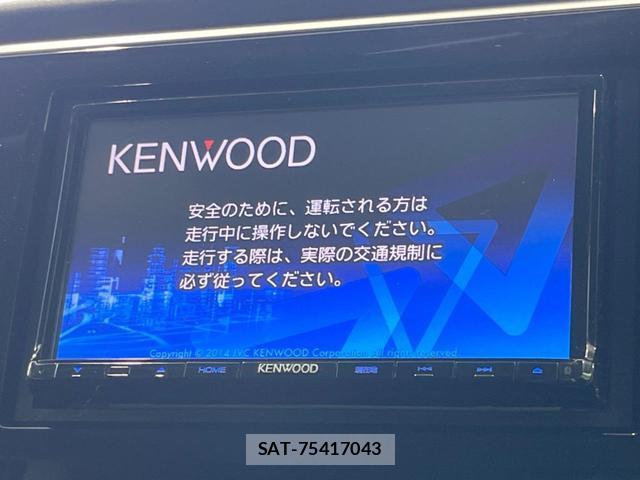 Honda e 2015-09 8220326-2